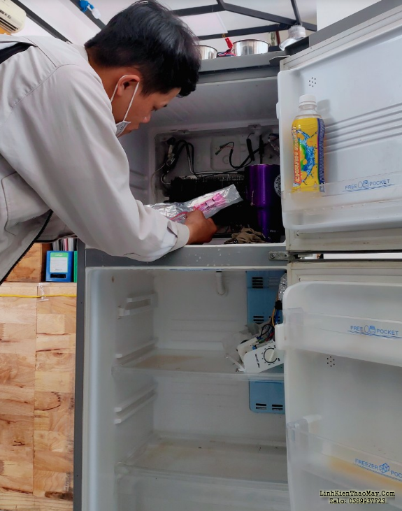 Dịch vụ vệ sinh tủ lạnh tại Phú Giáo